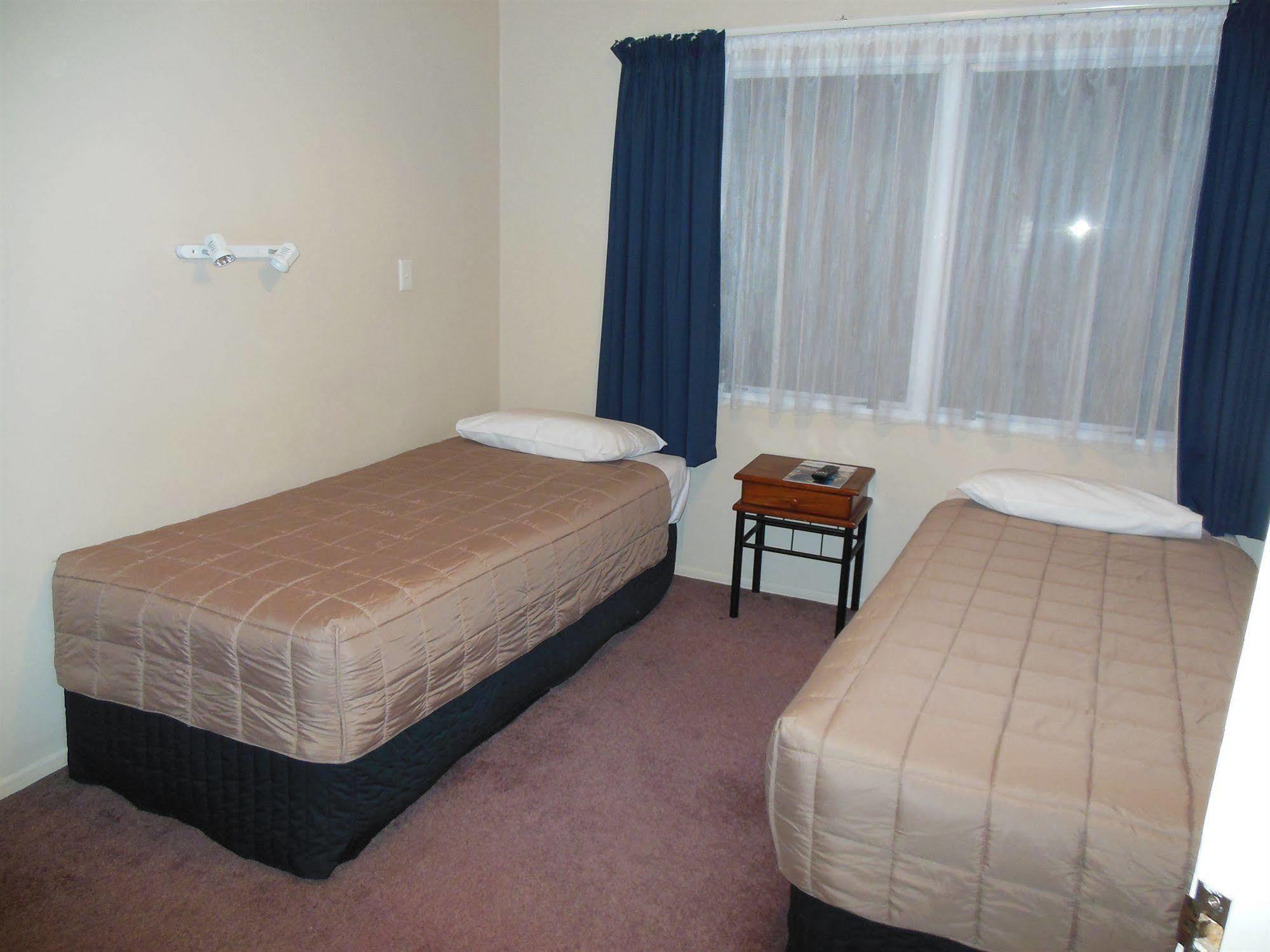 Asure Camelot Arms Motor Lodge Auckland Eksteriør billede